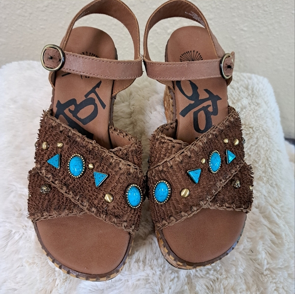 Brand new OTBT wedge sandals - Picture 6 of 10